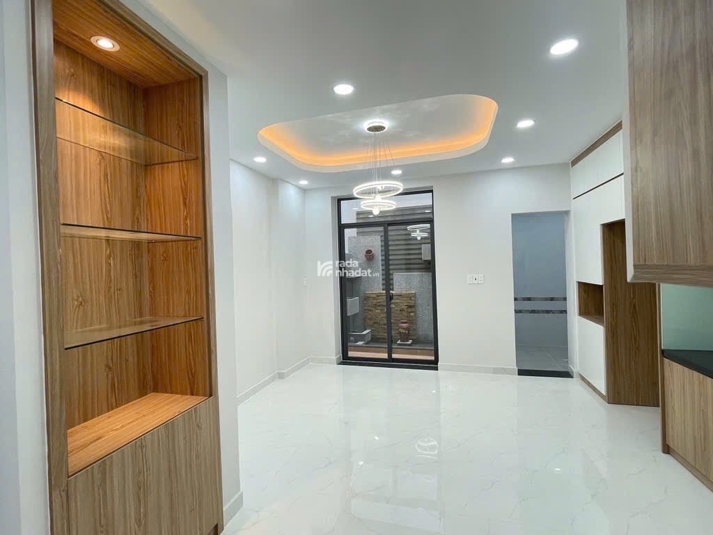 HẺM XE TẢI 8M TRUNG TÂM TÂN PHÚ 