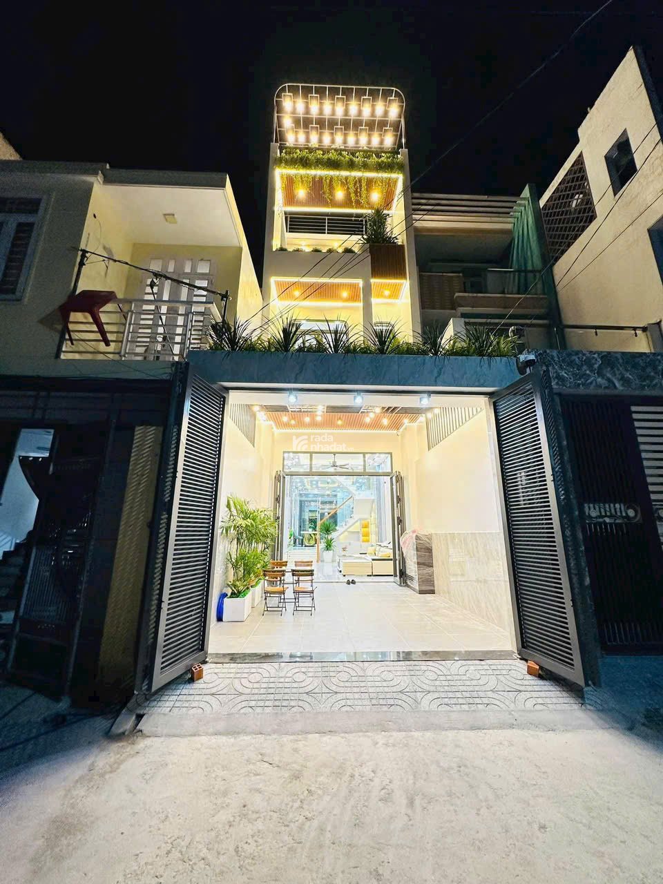  SIÊU PHẨM TX25 - NHÀ 3 TẦNG FULL NỘI THẤT - HẺM 8M THÔNG