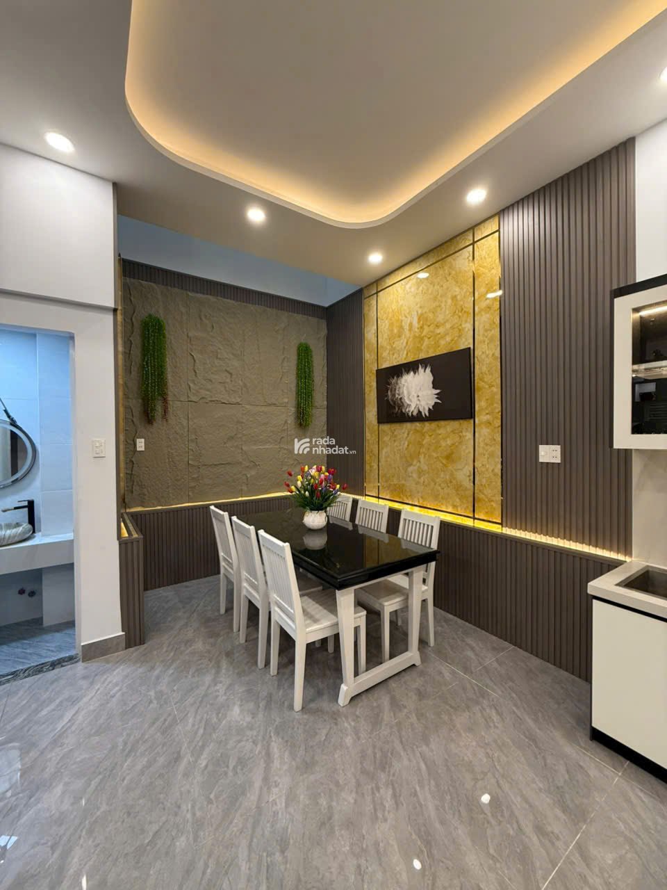 Nhà đẹp ở ngay Tô Hiến Thành - Cư xá Bắc Hải, DT 6x13m, KC 3 tầng. Gíá 18,8 tỷ