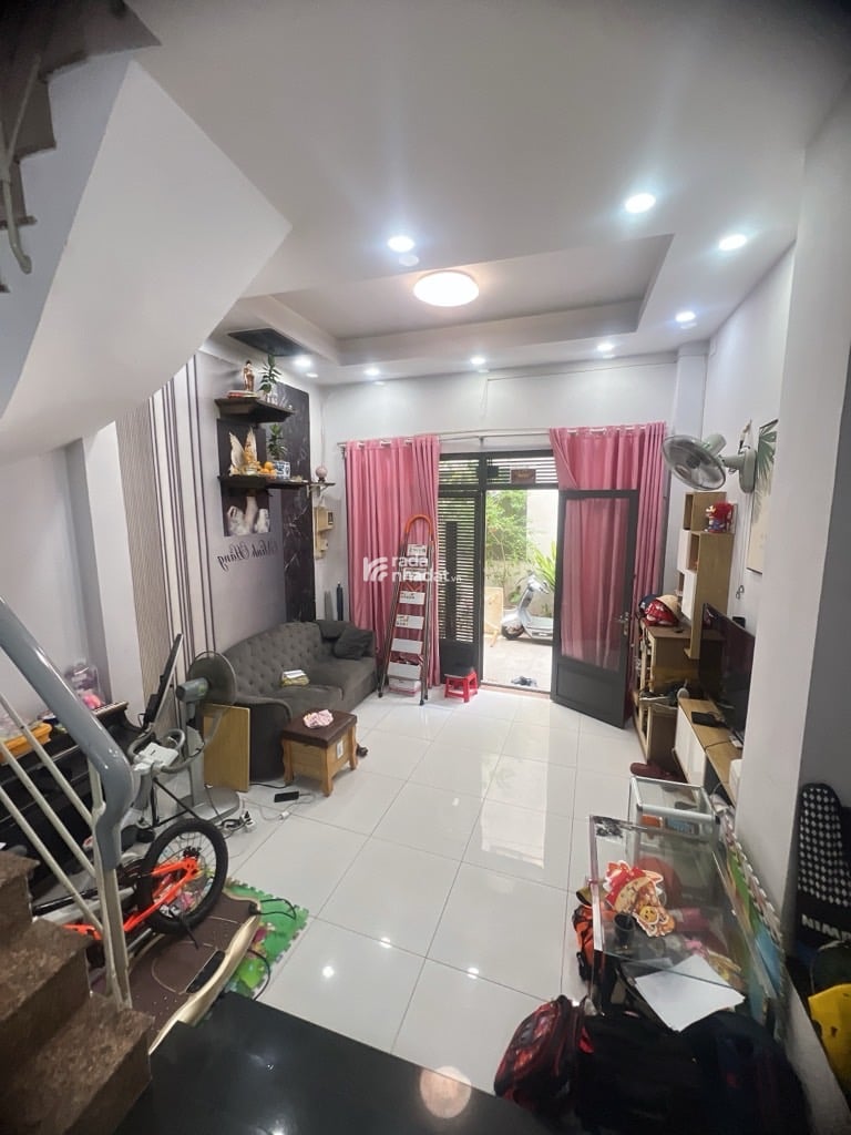 KHU ĐỒNG BỘ NGUYỄN CÔNG HOAN, PHÚ NHUẬN, 35M2 4 TẦNG Ở NGAY. GIẢM 350TR CHỈ 6.69T TL 