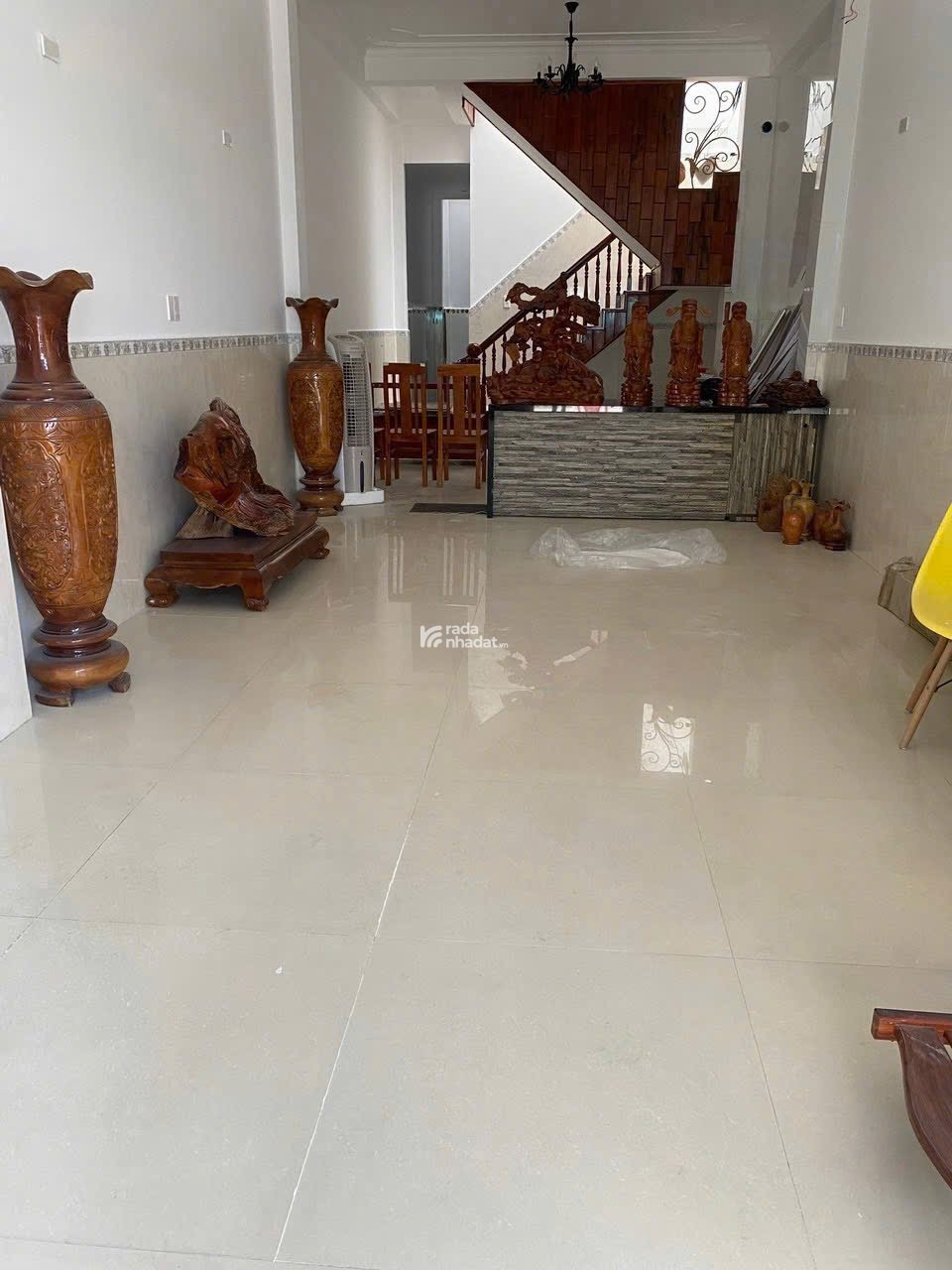 Bánh nhà mặt tiền đường Khúc Thừa Dụ , gần biển Trần Phú . DT 79,2m2 .2 tầng . Giá 7tỷ050