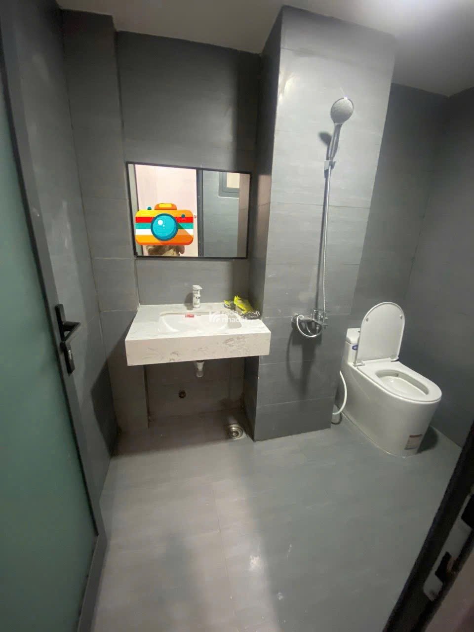 Bánh nhà mặt tiền đường Khúc Thừa Dụ , gần biển Trần Phú . DT 79,2m2 .2 tầng . Giá 7tỷ050