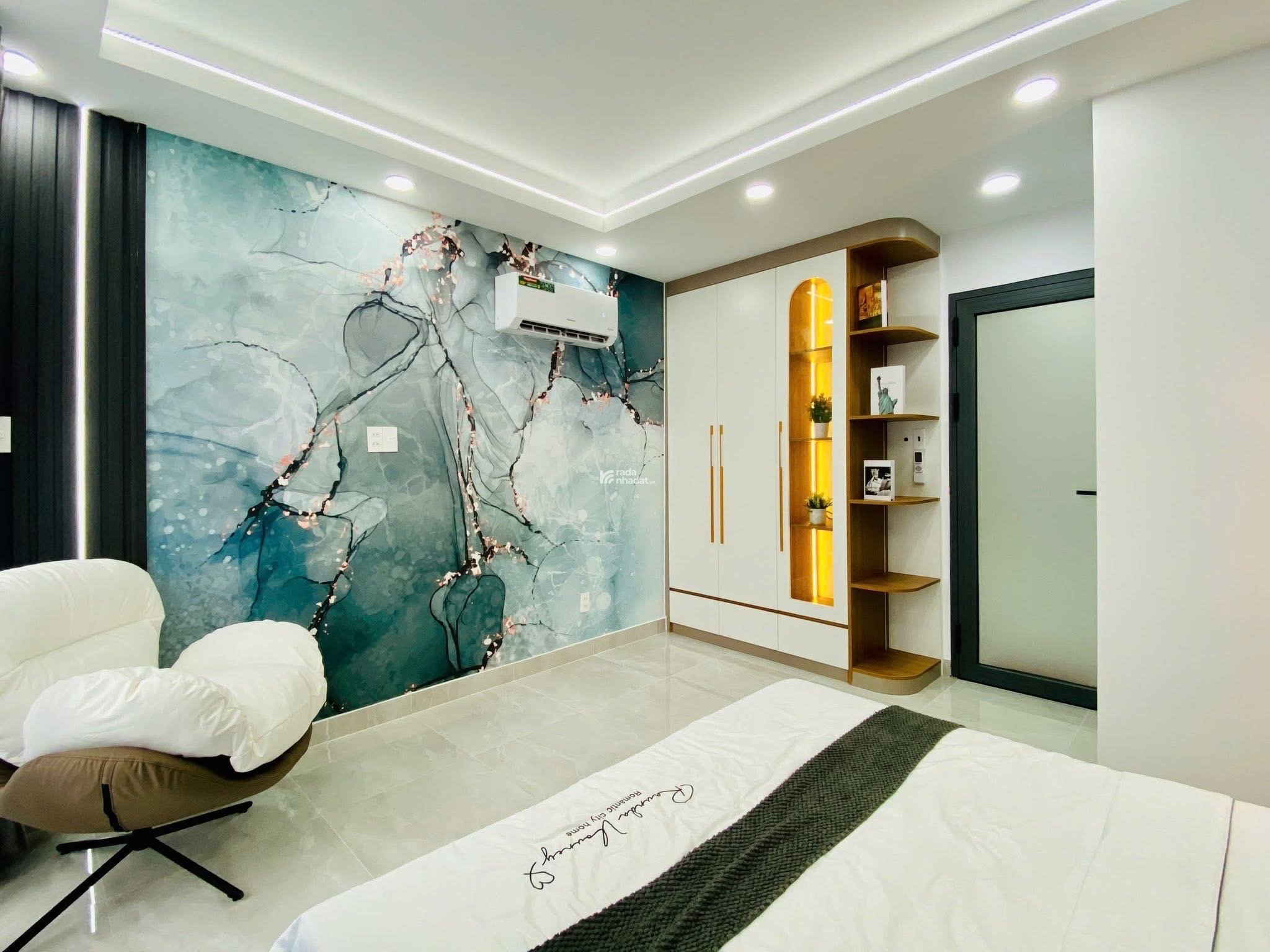 BÁN NHÀ 5 TẦNG CÓ THANG MÁY - Đ.THỐNG NHẤT P15 - NHÀ 2 MẶT HẺM XE HƠI - CHỈ 9.68 TỶ TL