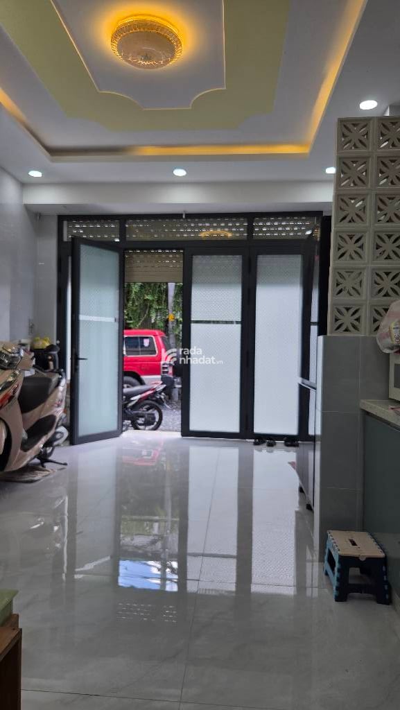 NHÀ 4 TẦNG  MỚI XÂY 100% CHỜ HOÀN CÔNG- HẺM XE TẢI- TẶNG NỘI THẤT