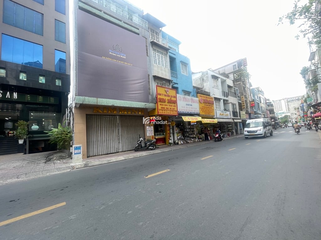 MTKD VIP NGAY CHỢ PHẠM VĂN HAI, TÂN BÌNH, 11 TẦNG CÓ DÒNG TIỀN. GIẢM 7.5T CHỈ CÒN 165T TL 