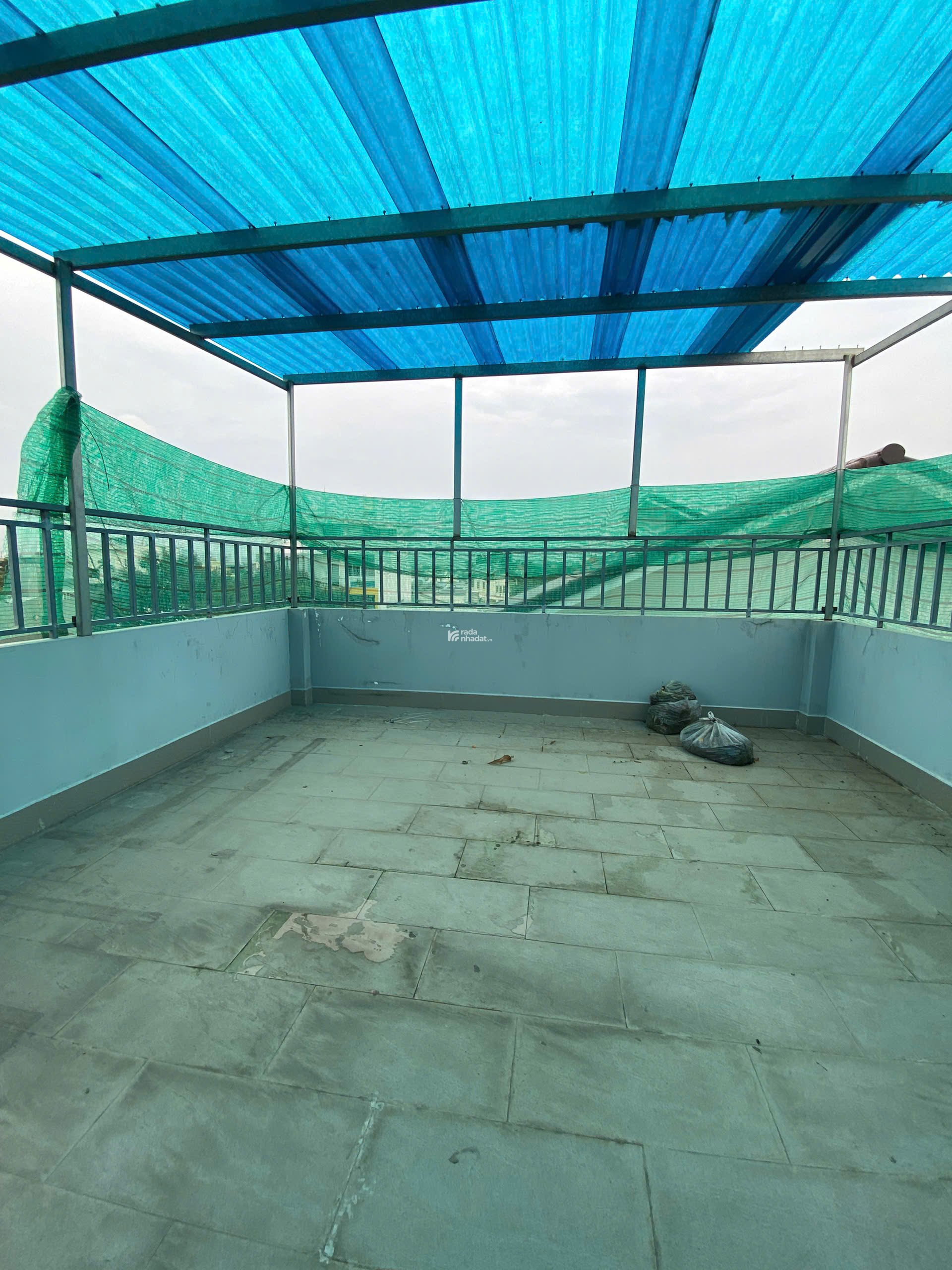 Cho thuê nhà nguyên căn hẻm xe tải KDC Bình Dân đường Hiệp Bình 3 lầu 4Pn giá chỉ 18tr.