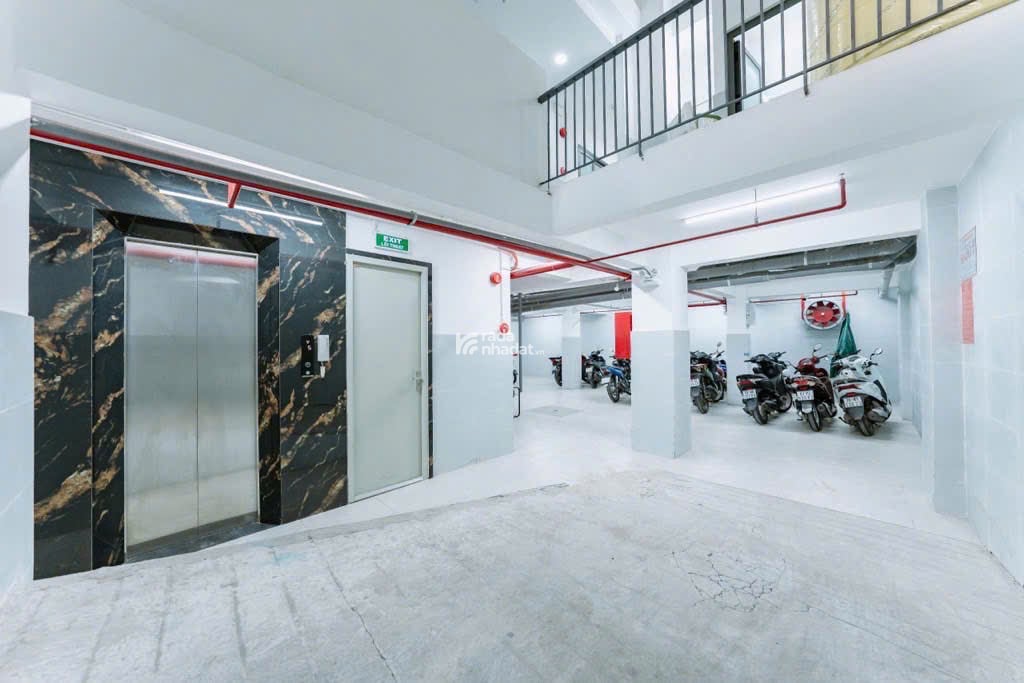 CHDV 8 tầng mới hẻm 656 Quang Trung ngang 8m 200m2 75PN TN 220tr gần chợ HHT 50 tỷ.