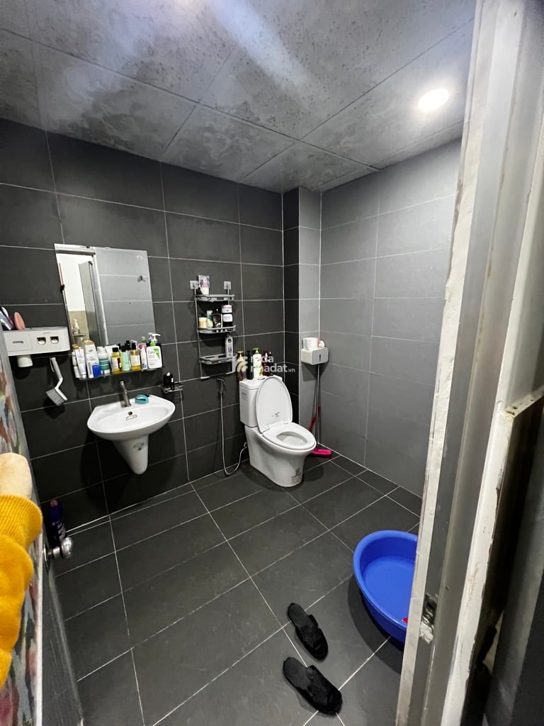 HXH BÙI THỊ XUÂN, TÂN BÌNH, 70M2 MỚI VÀO Ở NGAY. GIẢM 3.5T CHỈ CÒN 6T TL 