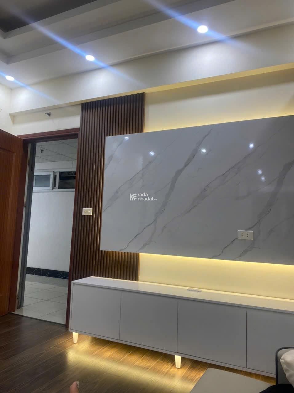 Cho thuê căn hộ Hà Cầu - 10 triệu, 70m2, 2 PN, full nội thất, hót hòn họt