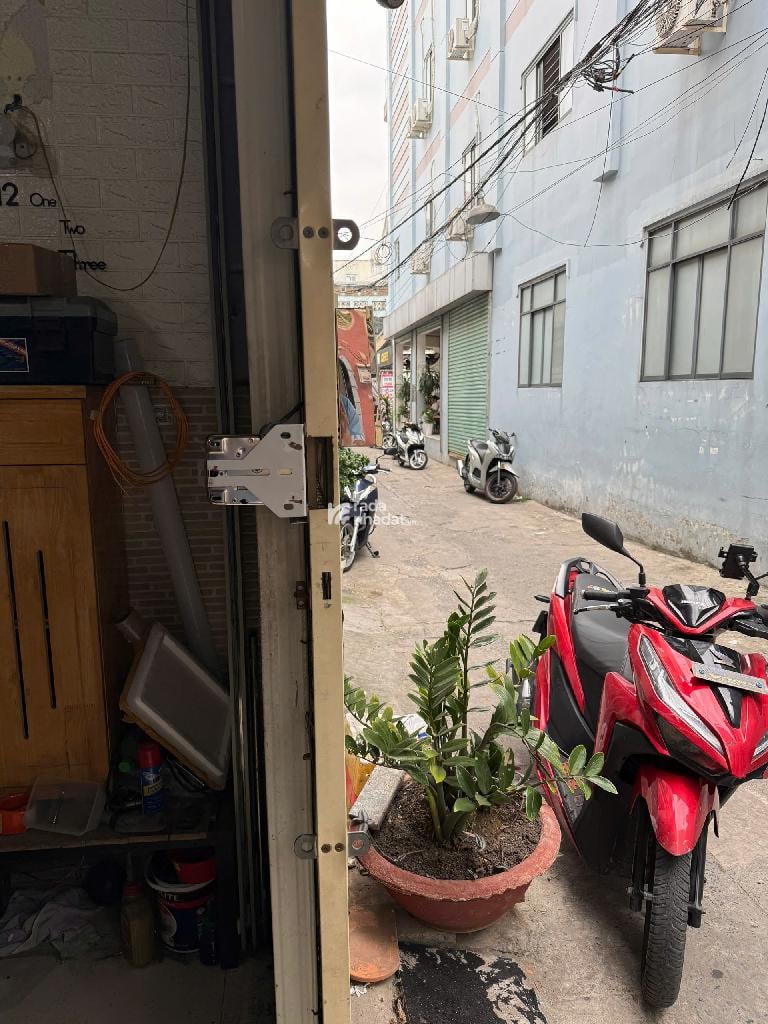 HẺM XE HƠI 373 LÝ THƯỜNG KIỆT, TÂN BÌNH, 64M2 CÓ KC Ở NGAY. GIẢM 350TR CHỈ CÒN 10.1T TL 