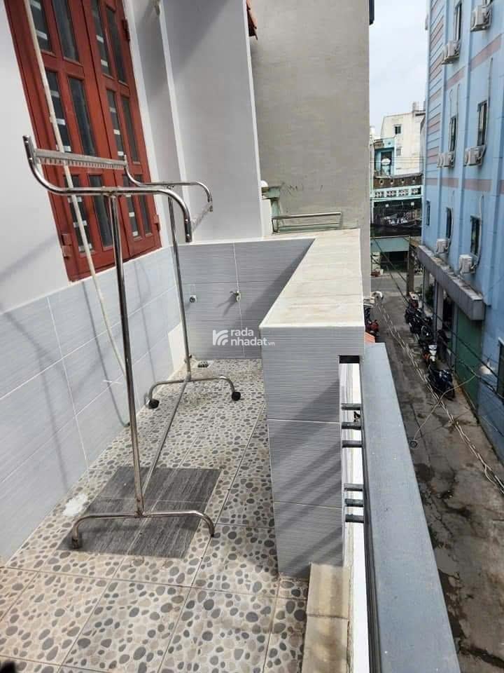 HẺM XE HƠI 373 LÝ THƯỜNG KIỆT, TÂN BÌNH, 64M2 CÓ KC Ở NGAY. GIẢM 350TR CHỈ CÒN 10.1T TL 