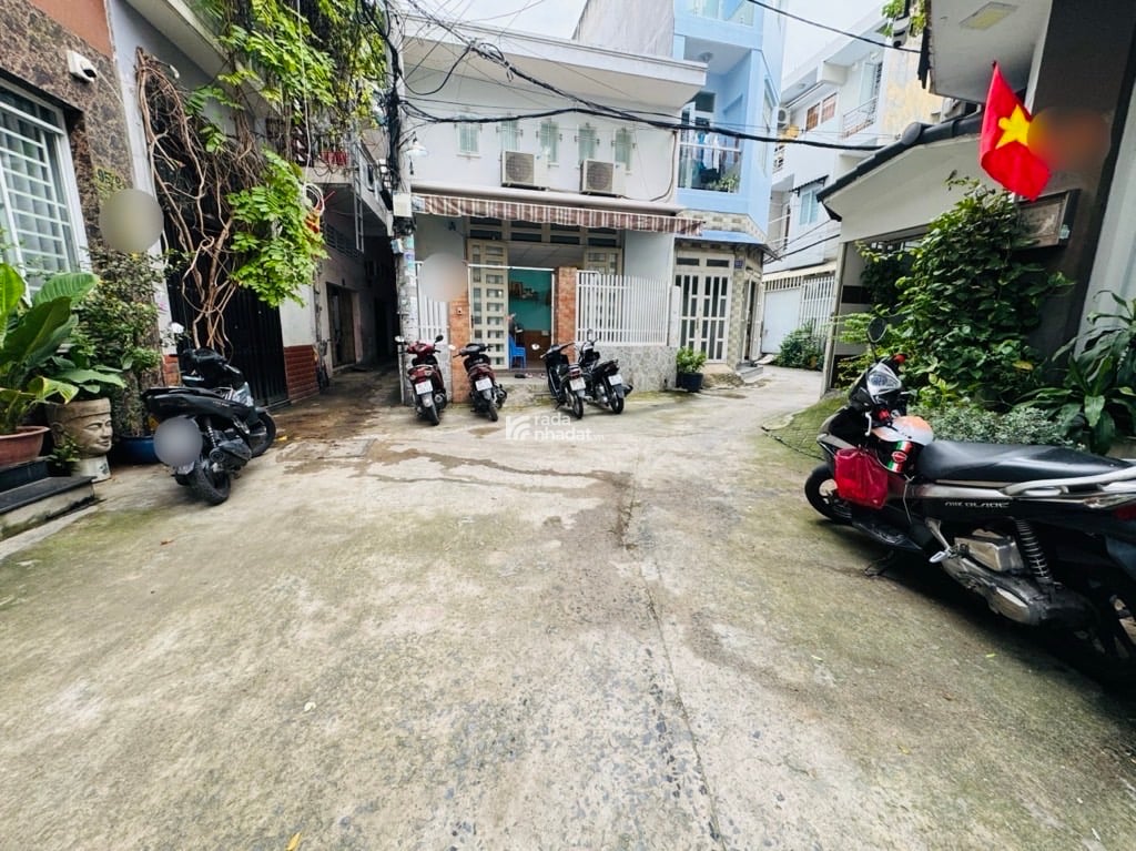  Ô TÔ VÀO NHÀ, XE TẢI QUAY ĐẦU TRƯỚC NHÀ - GẦN 50M2 - 4 TẦNG, 5 PHÒNG - NGANG KHỦNG 6M - TÂN PHÚ