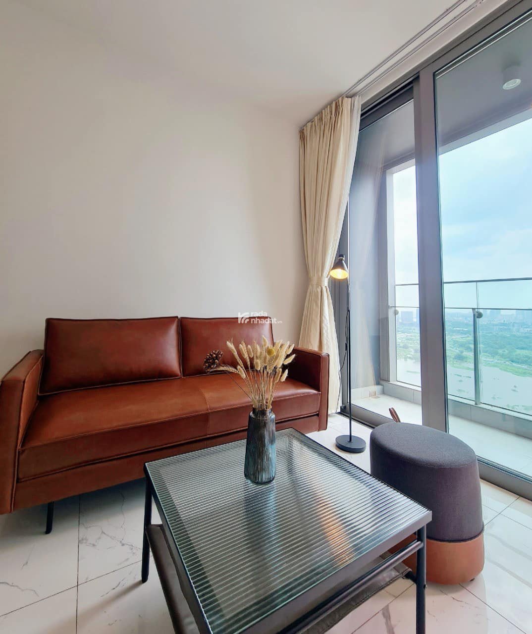 Bán Duplex The Opera trực diện sông, 4PN 2 tầng, diện tích 193m2. Bàn giao nội thất cao cấp