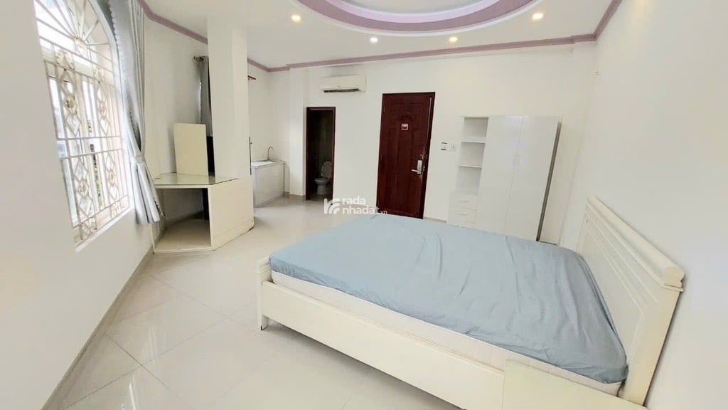 Bán khách sạn 6 tầng lô góc KDC Trung Sơn 36 Phòng