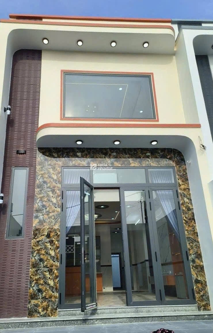 Sos!! Bán gấp nhà ở đường Lê Văn Việt, Phường Hiệp Phú, Quận 9, sổ riêng, hẻm xe hơi