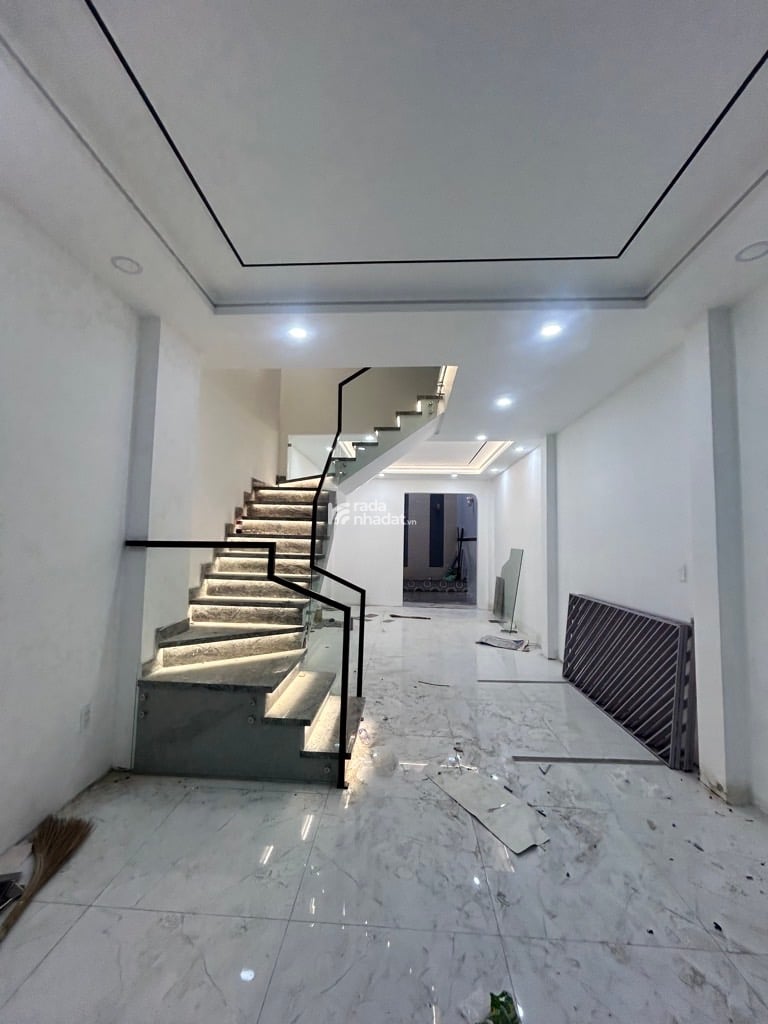 SIÊU PHẨM NHÀ MỚI Ở NGAY 72M2 2TẦNG - NGAY KCN TÂN BÌNH - 6TỶ3 TLCC