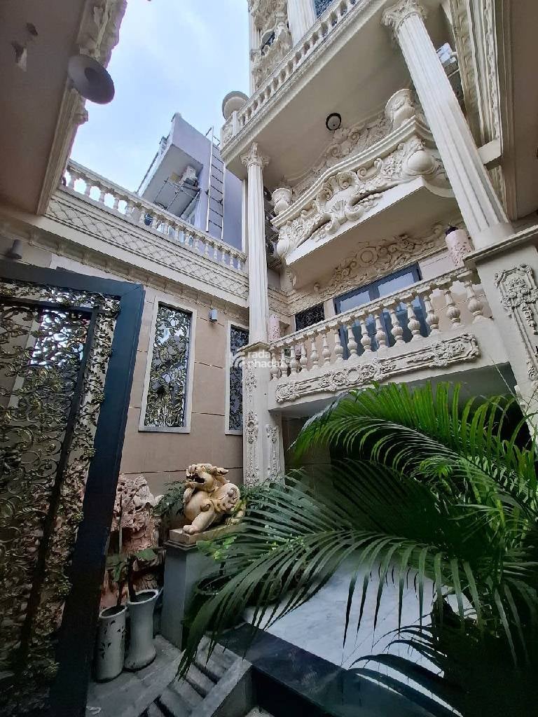 Chủ muốn bán lẻ hoặc 2 căn liền nhau, khách mua có thể làm CHDV khoảng 50 phòng gồm: 