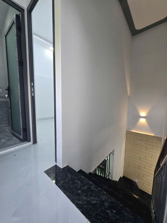 NHÀ ĐẸP XINH XẮN NGAY HƯƠNG LỘ 2 ,P BÌNH TRỊ ĐÔNG , BÌNH TÂN , 24M2 , CHỈ 2TỶ8