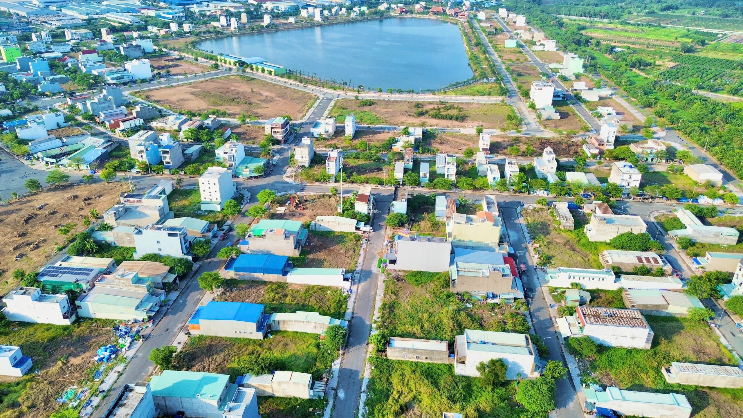 BÁN GẤP ĐẤT NỀN 100% THỔ CƯ SỔ HỒNG RIÊNG XÂY TỰ DO GIÁ CHỦ ĐẦU TƯ