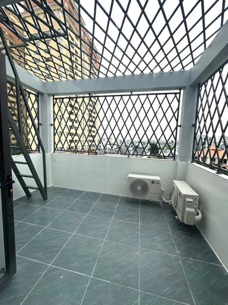  Ngay Văn Cao nối dài,nhà 4 tầng DTSD 240m2(4*15) chính chủ xây BTCT tâm huyết.4PN chỉ 6 tỷ nhỉnh