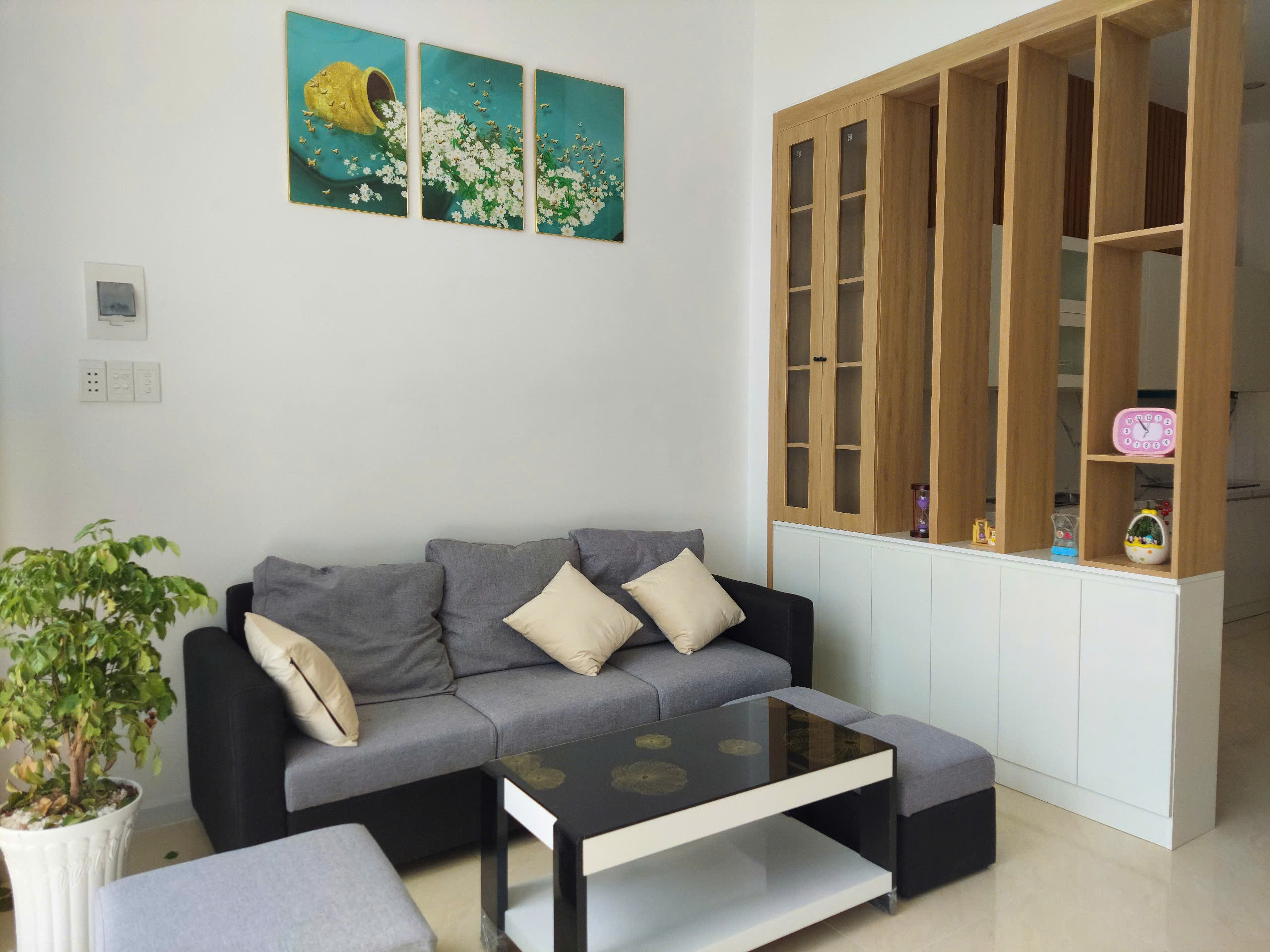 Bán nhà 1tr1l 3PN 3WC mặt đường lộ nhựa 22m - sau lưng chợ Cần Đước 