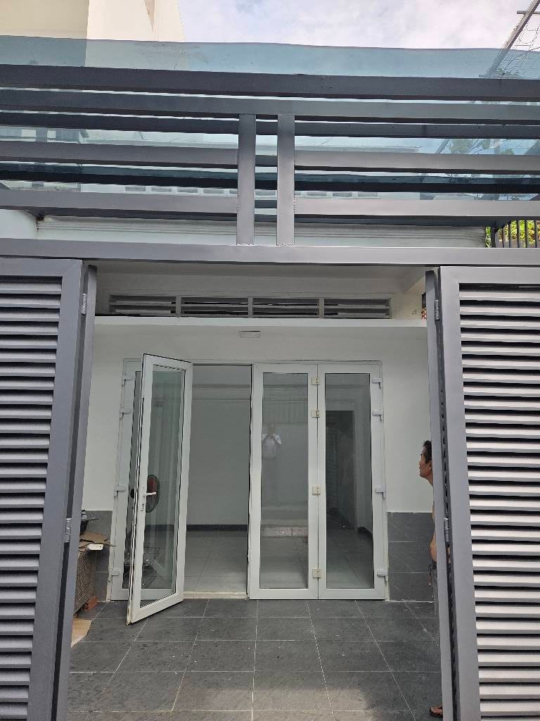 Nhà HXH Nguyễn Hữu Tiến, 75m2, 3.9x19.2, 3PN, xây kiên cố, nhà mát mẻ