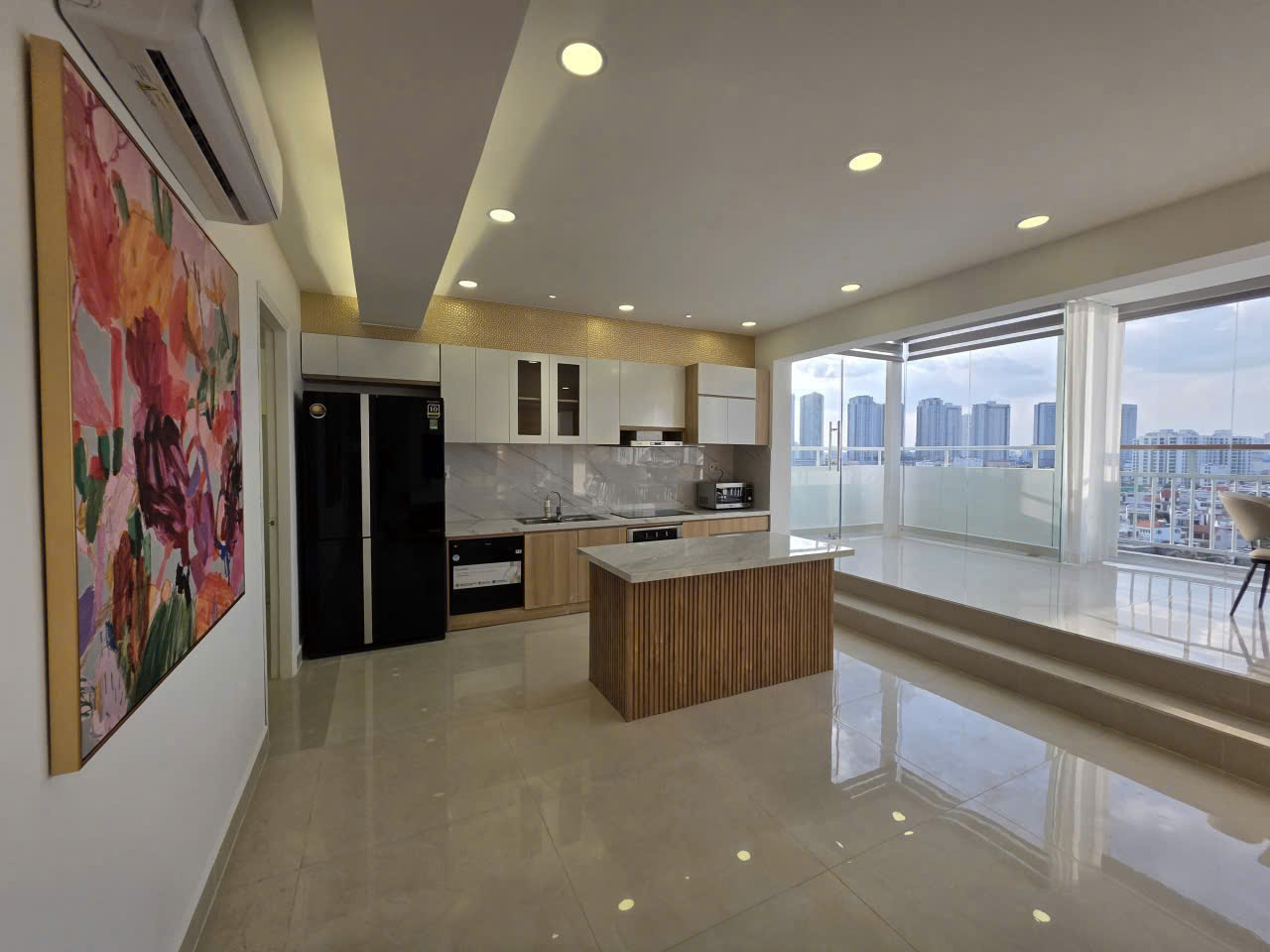 Cho thuê gấp! Siêu phẩm penthouse 6PN view sông  Landmark, Bitexco - cực đẹp Sky Garden 3, PMH