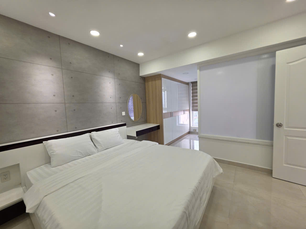 Cho thuê gấp! Siêu phẩm penthouse 6PN view sông  Landmark, Bitexco - cực đẹp Sky Garden 3, PMH