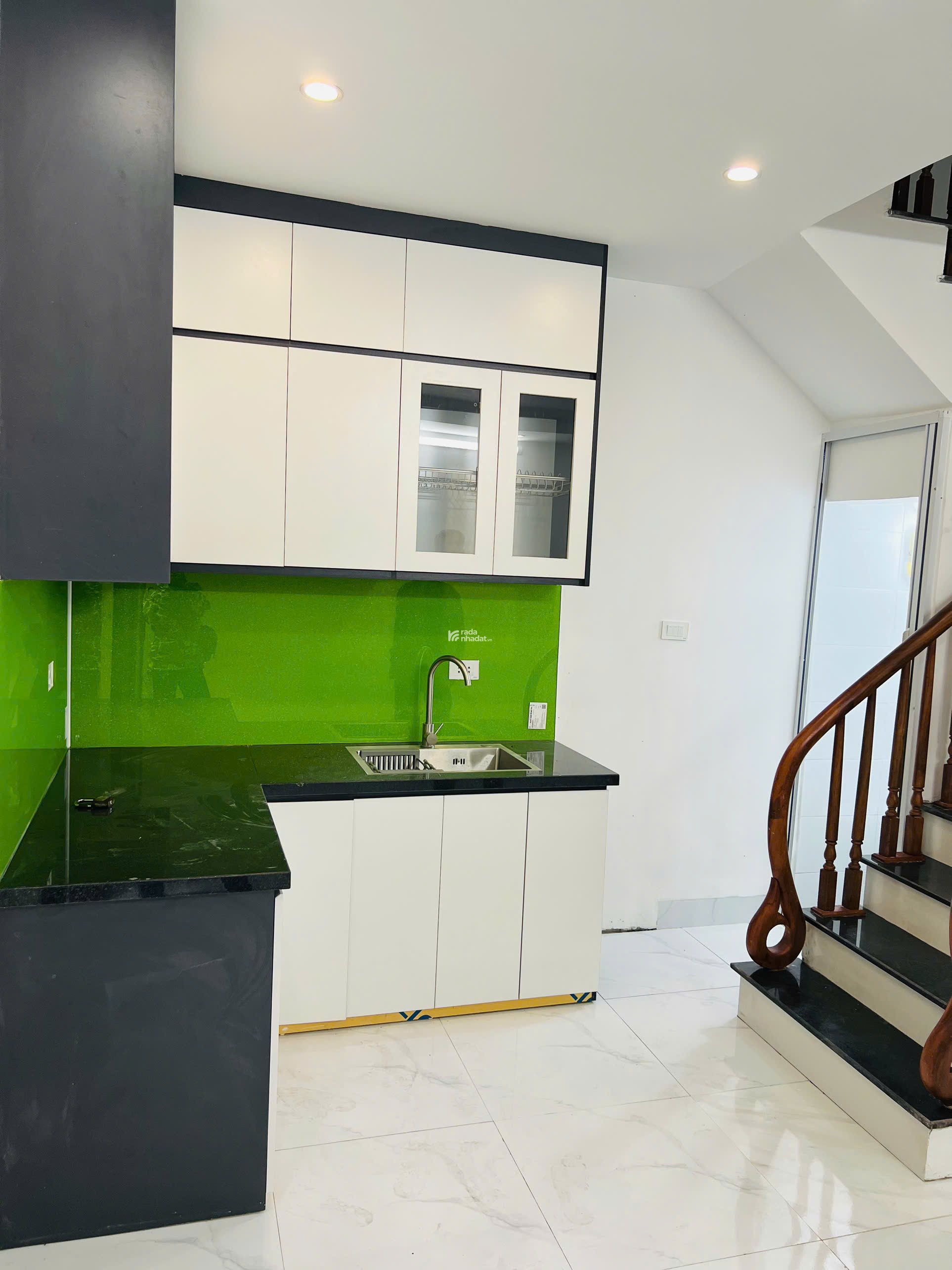  Chính chủ gửi bán nahf đẹp 4 tầng mới xây tân khai lĩnh nam