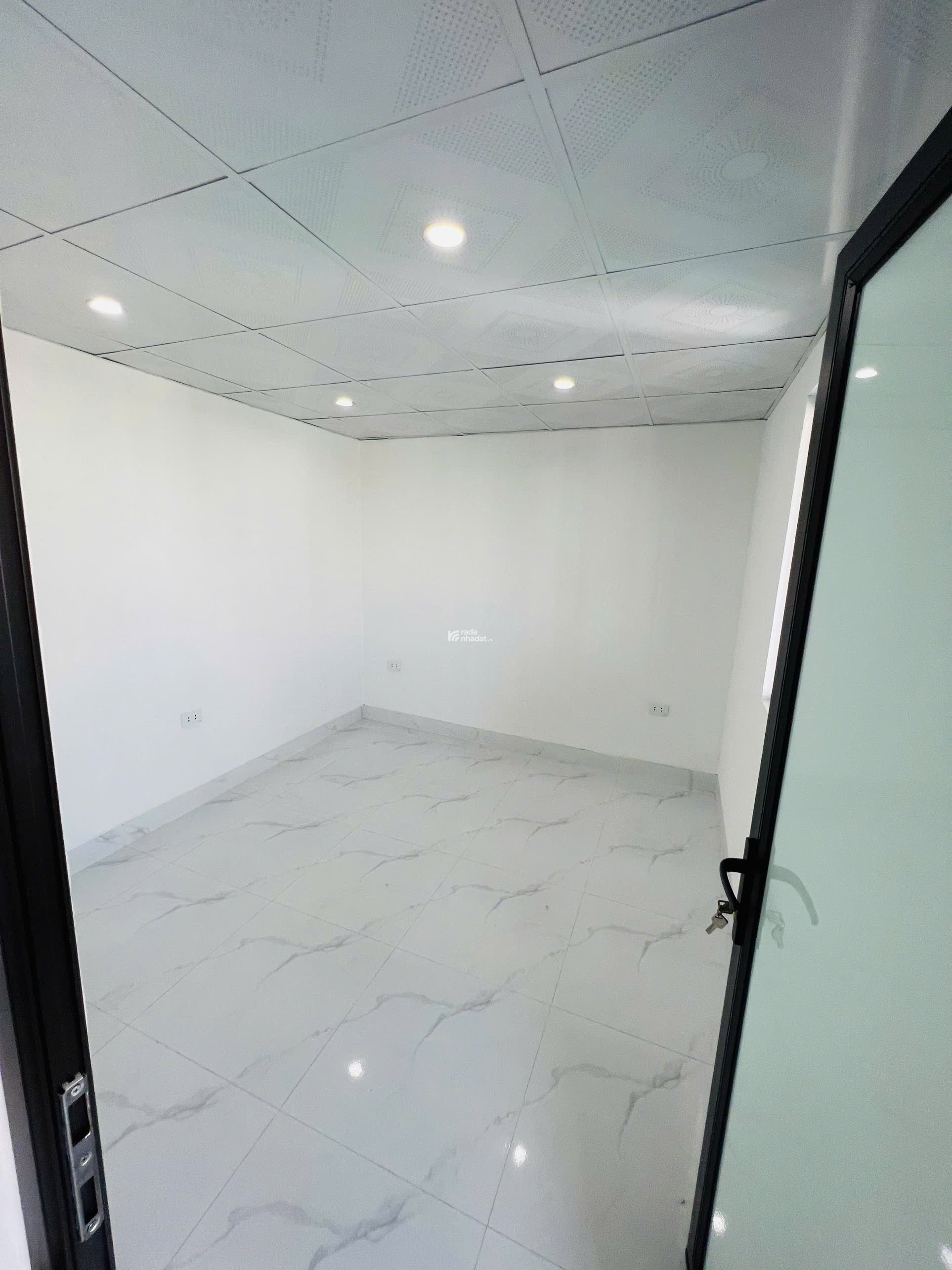  Chính chủ gửi bán nahf đẹp 4 tầng mới xây tân khai lĩnh nam