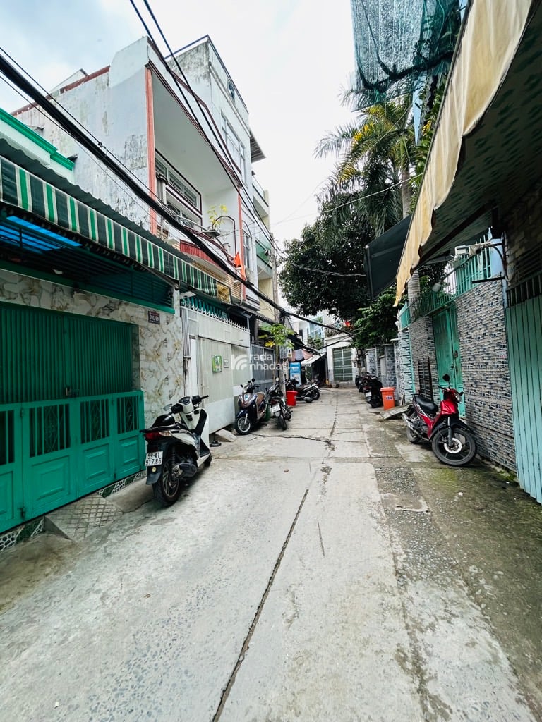 HUỲNH TẤN PHÁT TÂN THUẬN ĐÔNG QUẬN 7 DT: 4.2*15M- 6 TỶ 5