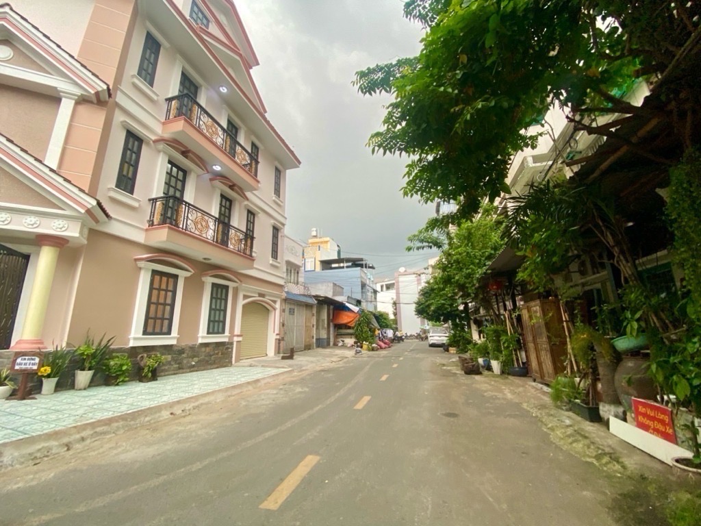 BIỆT THỰ - GÓC 2 MẶT TIỀN ĐƯỜNG 12M CÓ LỀ - TRUNG TÂM QUẬN TÂN PHÚ - GIÁP TÂN BÌNH - 4 TẦNG BTCT - 