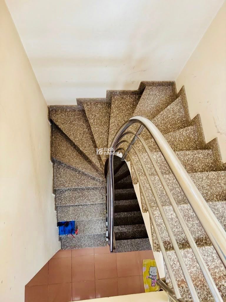 NGAY LUỸ BÁN BÍCH - MẶT TIỀN LÔ GÓC 4 TẦNG - 87M NGANG HƠN 5 - SẴN DÒNG T.IỀN CHỈ 13.X