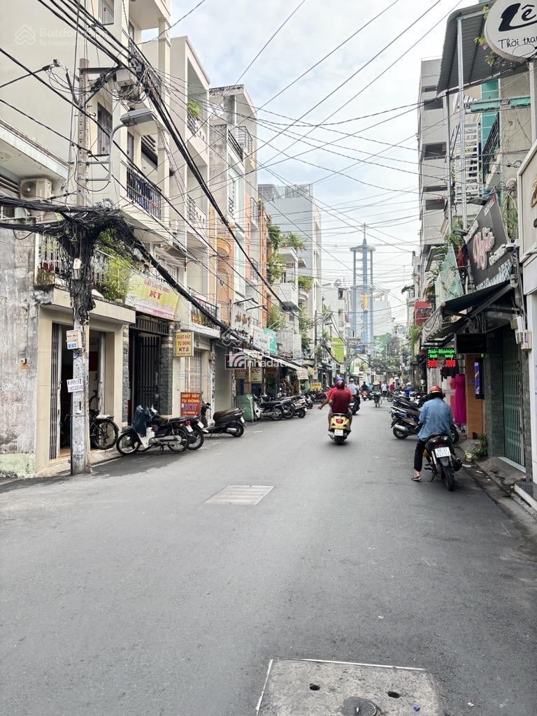 Bán nhà mặt tiền Nguyễn Trọng Tuyển, P15, Quận Phú Nhuận, 4m x 22m,4T- Giá: 22 tỷ 