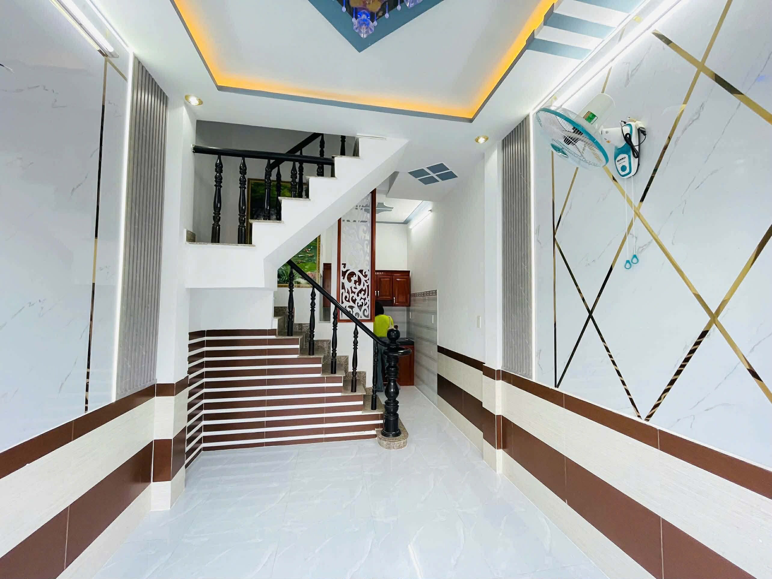 BÁN NHÀ HẺM 567 LÊ VĂN KHƯƠNG, VI BẰNG 3 X 8, XE TẢI THÔNG, KINH DOANH, HIỆP THÀNH, Q12,