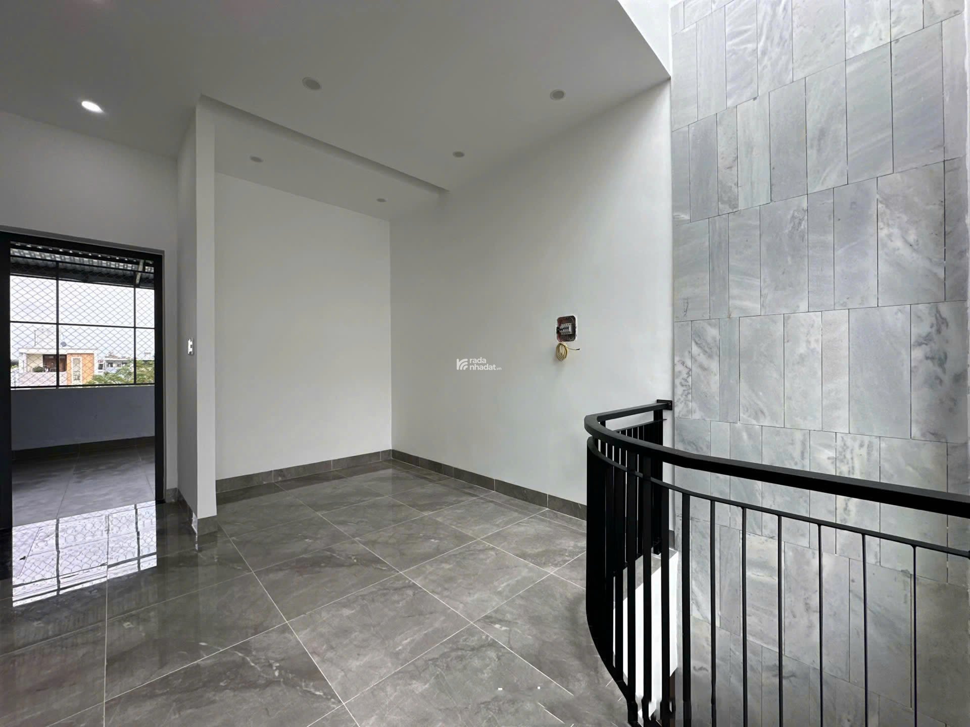 NHÀ ĐẸP GIỮA TRUNG TÂM THỦ DẦU MỘT 5.5x30M, GIÁ 3 TỶ 3 