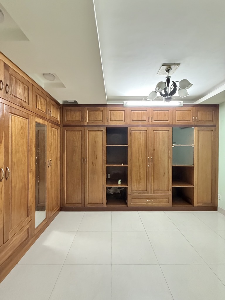 MẶT TIỀN KD ĐA NGÀNH, KHU VIP PHAN XÍCH LONG PHÚ NHUẬN, 5 TẦNG 4,5X11 CHỈ 18 TỶ.