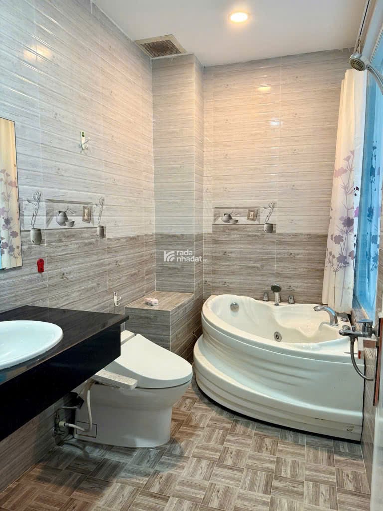 Bán gấp nhà Thống Nhất  Phường 11  Gò Vấp  Hẻm xe hơi thông  5x20m  Giá 11 Tỷ thương lượng.