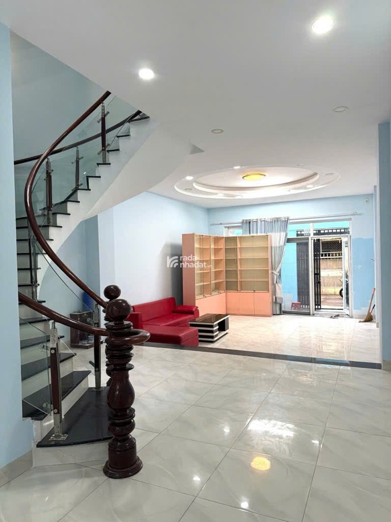 Bán gấp nhà Thống Nhất  Phường 11  Gò Vấp  Hẻm xe hơi thông  5x20m  Giá 11 Tỷ thương lượng.