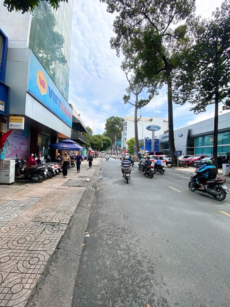 Bán nhà mặt tiền Cao Thắng - 3.5x20 - 1 đời chủ chưa qua đầu tư 