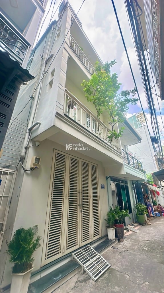 BÁN GẤP NHÀ NHỎ XINH (4*6)3 TẦNG HOÀNG VĂN THỤ TÂN BÌNH