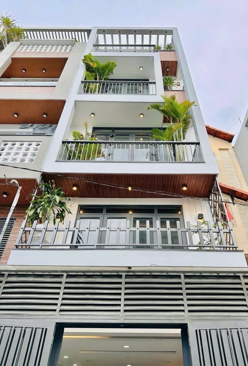 Bán nhà Gấp DT 58,2m2 giá 4tỷ850 đường Tô Ngọc Vân P.Thạnh Xuân Q12