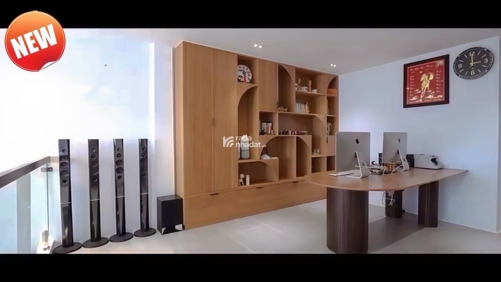 Bán biệt thự khu bộ công an Q7 - DT khủng 160m2 ngang 9m - nhà đẹp vào ở ngay - giá hơn 100tr/m2