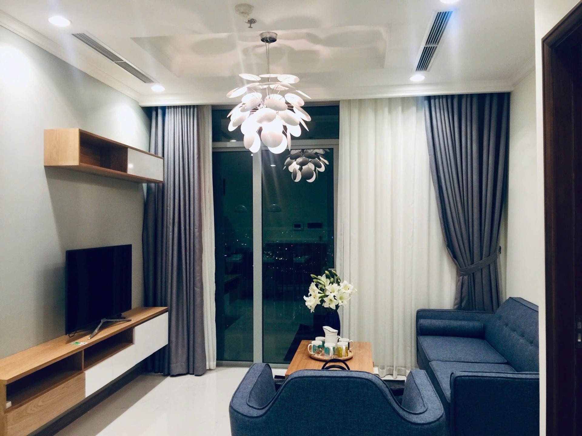 NGAY LANDMARK 81, CC VINHOME, BÌNH THẠNH, 80M2 Ở NGAY. GIẢM 350TR CHỈ CÒN 12T