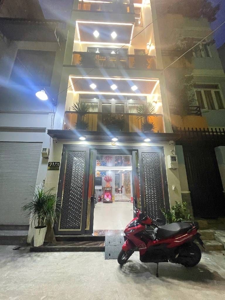 NHÀ MỚI ĐẸP LUNG LINH - CÓ THANG MÁY - XE HƠI NGỦ TRONG NHÀ - HẺM XE TẢI TRÁNH - KHU PHÂN LÔ ĐỒNG 
