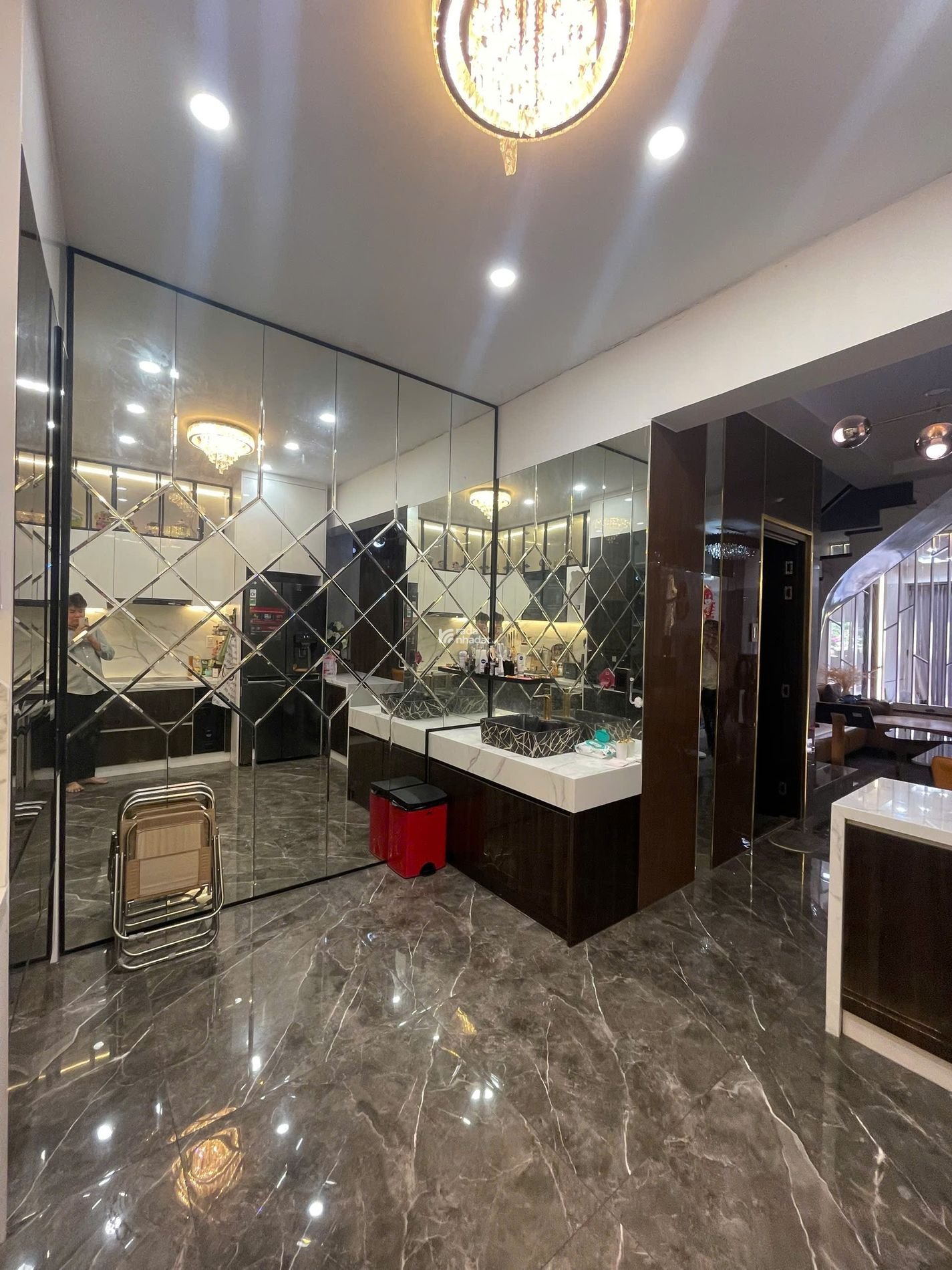 Nhà MT đường 10m cư xá Độc Lập, 60m2, 4 tầng, chỉ 9.9 tỷ TL, SIÊU ĐẸP