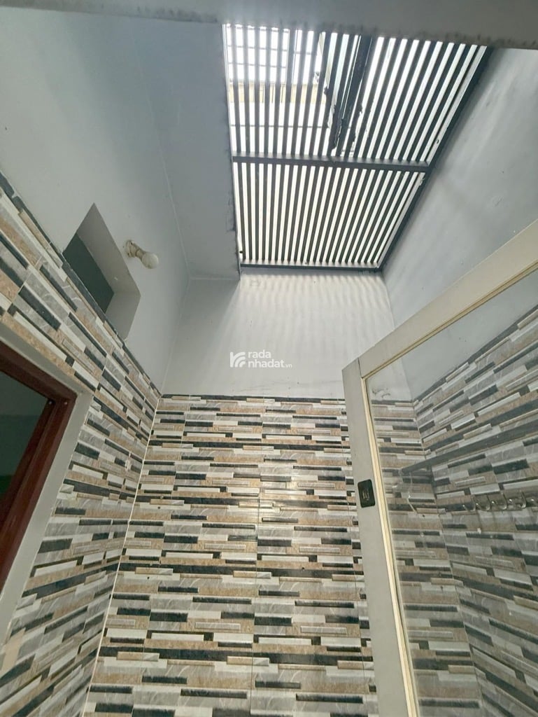 Nhà mặt tiền đường 18D BhhA bình Tân 