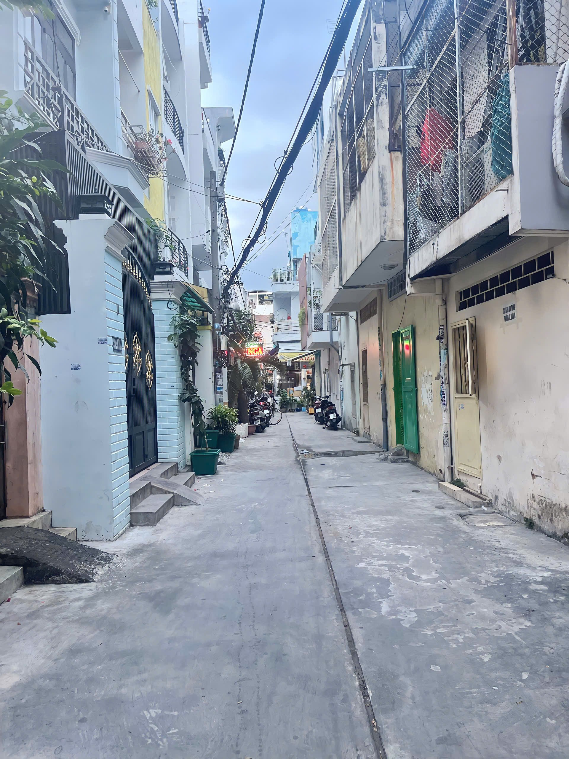 Siêu phẩm nhà HXH Cao Thắng, Quận 10 4 tầng 4x14 - kết cấu sẵn vào ở ngay - giá 12.6 tỷ TL nhẹ