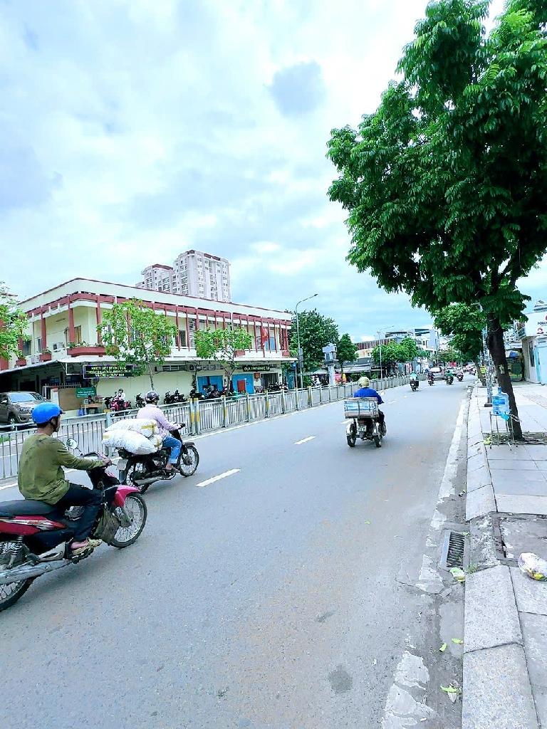 SIÊU PHẨM MẶT TIỀN KINH LŨY BÁN BÍCH - TT TÂN PHÚ - 433M3 - NGANG GẦN 7M, NỞ HẬU GẦN 10M  