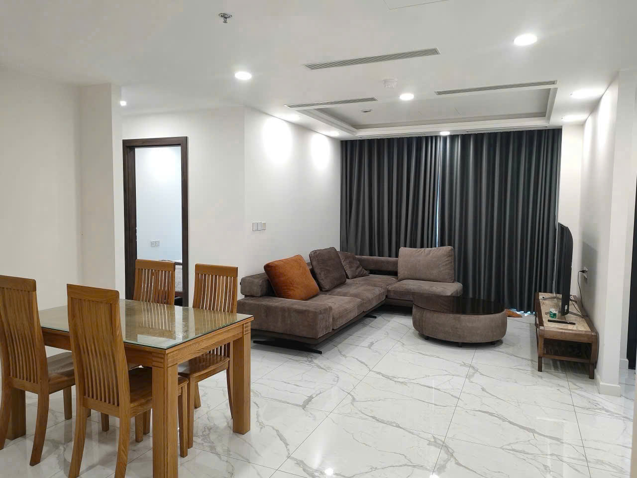 Chính chủ bán gấp căn 3pn tại toà S1, A2 102m2 7TY6 còn thương lượng 